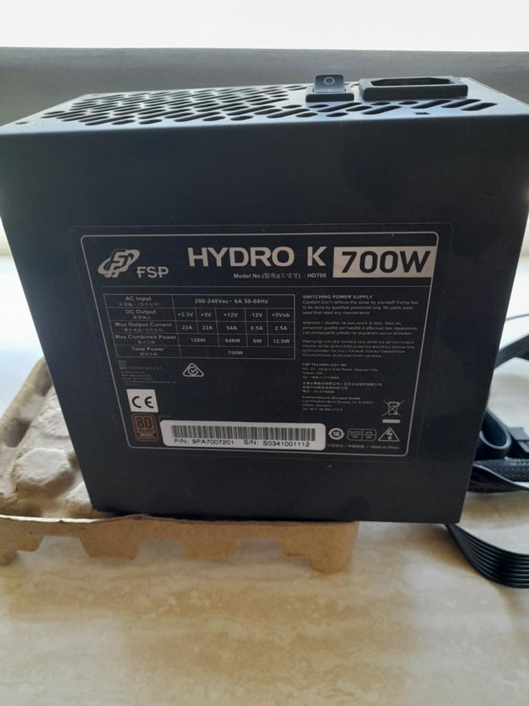 FSP Hydro K 700W Voeding - Zo goed als nieuw, Computers en Software, Ophalen, Zo goed als nieuw
