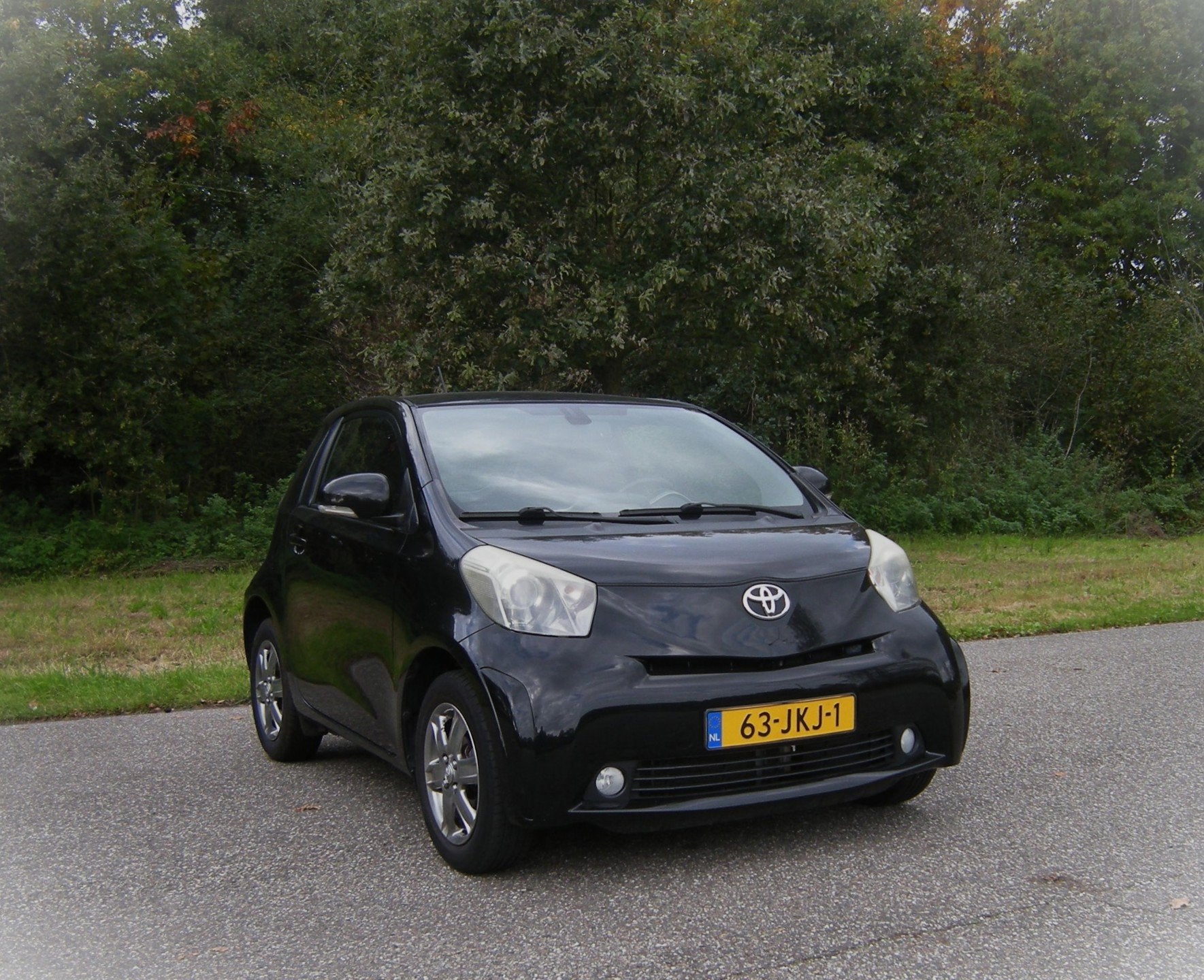 Toyota IQ 1.0 VVTi Aspiration . 3 Deurs AUTOMAAT . Airco . L, Dealer onderhouden, Stof, Gebruikt, Zwart