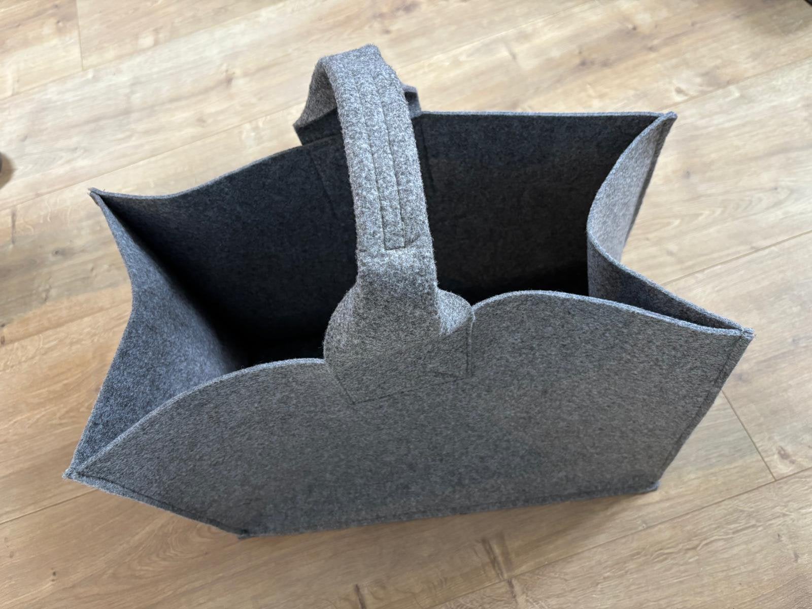 Grijze vilten tas / mand, Ophalen of Verzenden, Zo goed als nieuw, Rond, Overige materialen