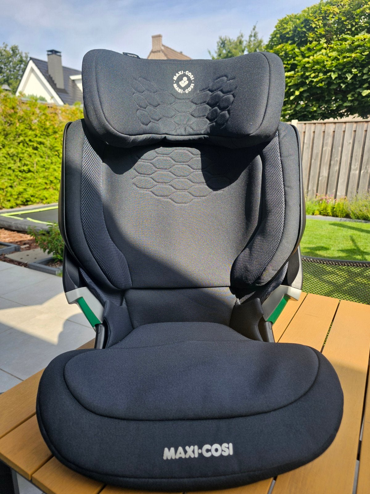 Autostoel maxi cosi Kore Pro grijs/ zwart met zomerhoes, Ophalen, 15 t/m 36 kg, Verstelbare rugleuning, Zo goed als nieuw