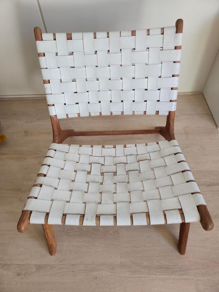 Stijlvolle lounge stoel met wit gevlochten leer, Huis en Inrichting, Ophalen, Gebruikt, Modern, Scandinavisch, Wit