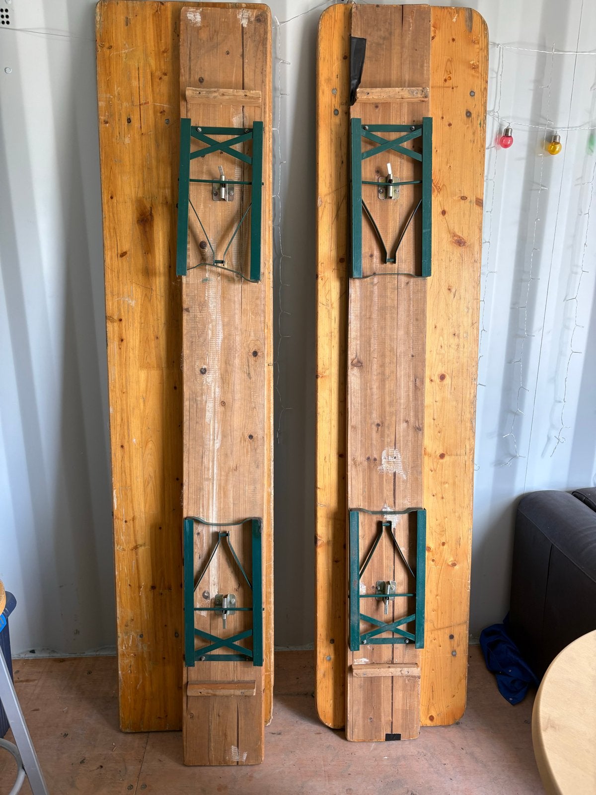 2 houten biertafels en 2 bier banken, Minder dan 50 cm, Gebruikt, 200 cm of meer, Ophalen of Verzenden