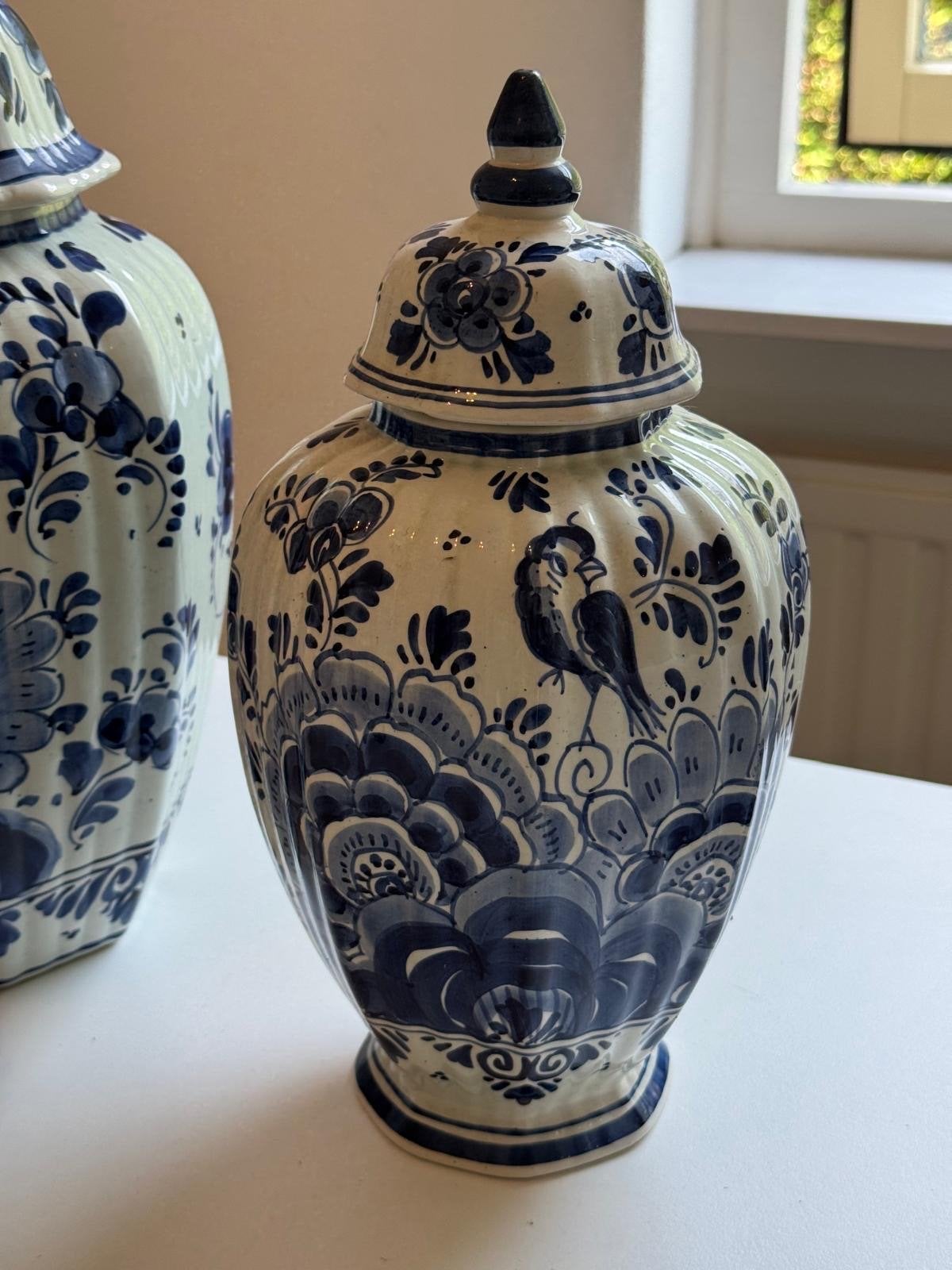 Set van 3 handgeschilderde Delfts Holland vazen, Ophalen