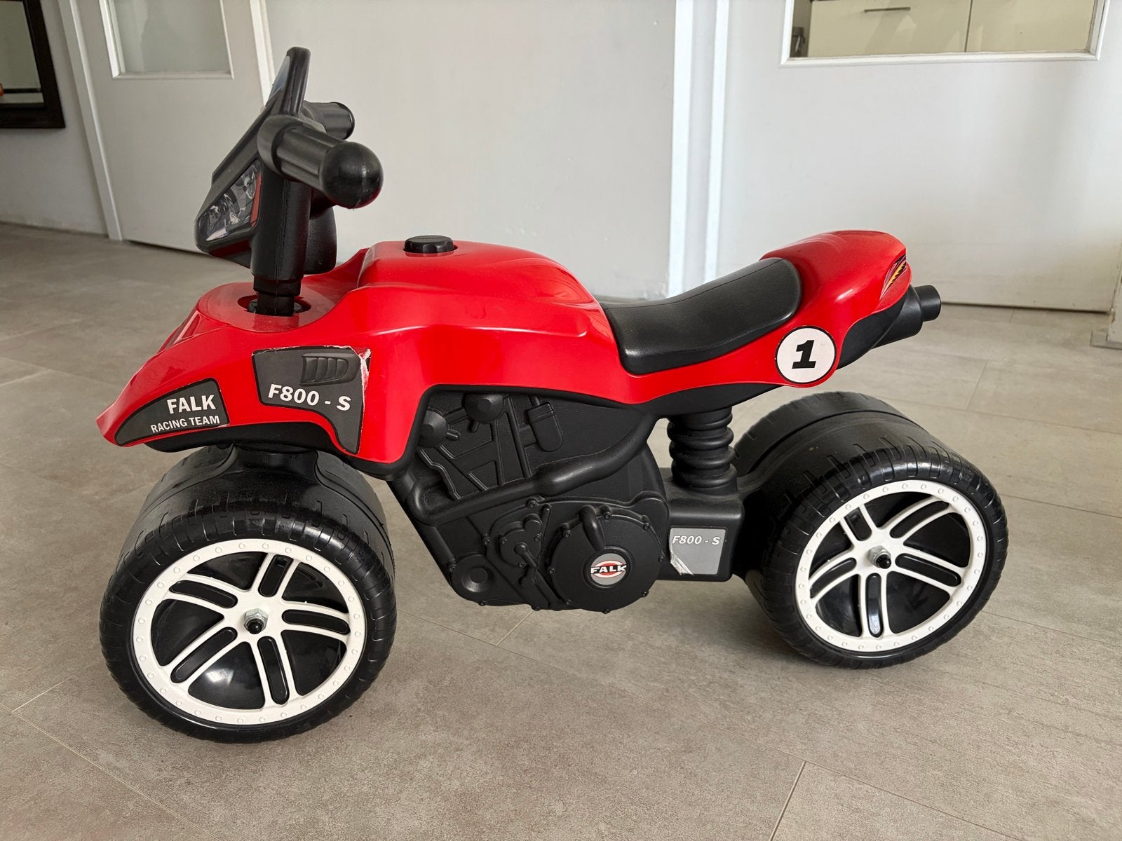 Falk F800-S loopmotor rood, Ophalen, Zo goed als nieuw, Loopfiets