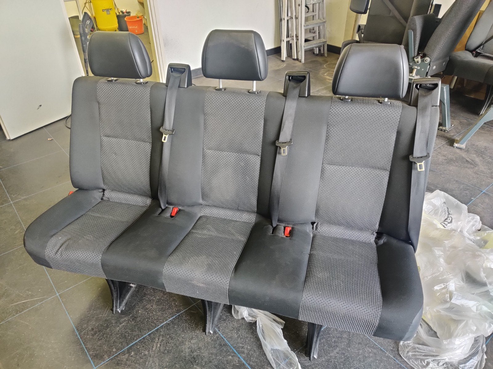 Achterbank Mercedes-Benz Sprinter 3 persoons, Auto-onderdelen, Interieur en Bekleding, Mercedes-Benz, Gebruikt, Ophalen