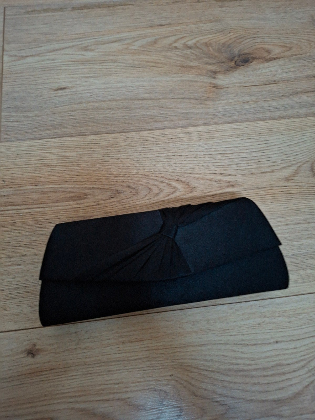 Elegant zwart avondtasje, Ophalen, Zo goed als nieuw, Zwart, Avondtasje