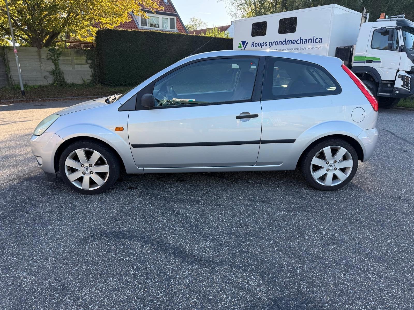 Ford Fiesta 1.3 Futura Airco APK 20-07-2027, Auto's, 1299 cc, Origineel Nederlands, Bedrijf, Handgeschakeld