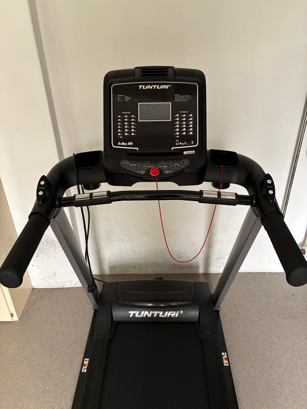 Tunturi FitRun 50i Loopband - Compact en Krachtig, Ophalen, Zo goed als nieuw, Metaal, Loopband