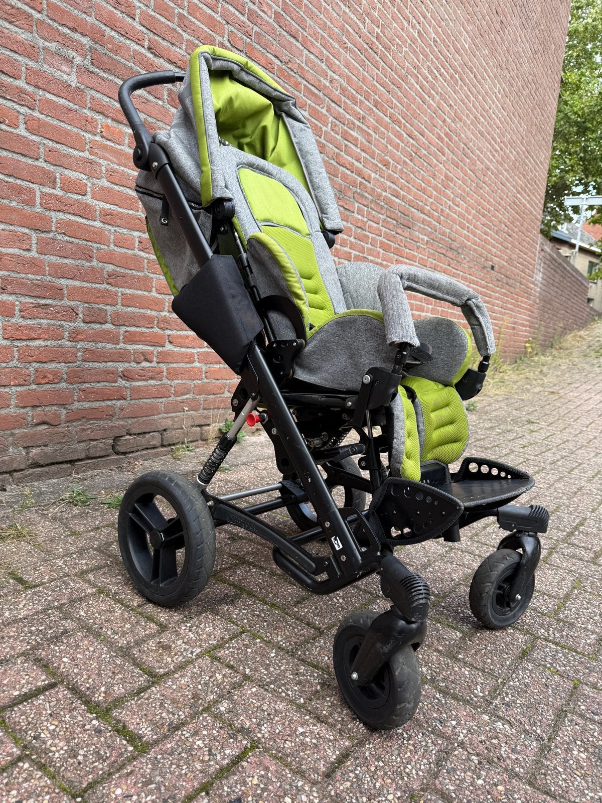 Ottobock Kimba Neo Kinderwagen - Zo goed als nieuw, Gebruikt, Ema.mobility.wheelchair@gmail.com, Ophalen of Verzenden, 5941GA