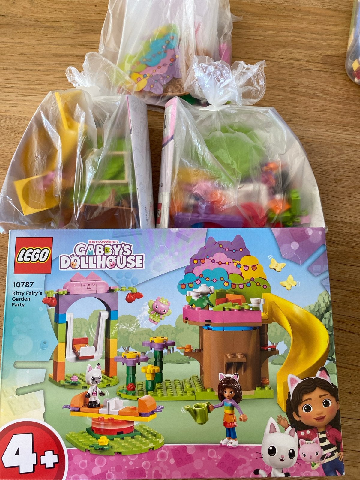 LEGO Gabby's Poppenhuis 10787 Kitty Fairy's Tuinfeest, Ophalen of Verzenden, Zo goed als nieuw, Overige merken
