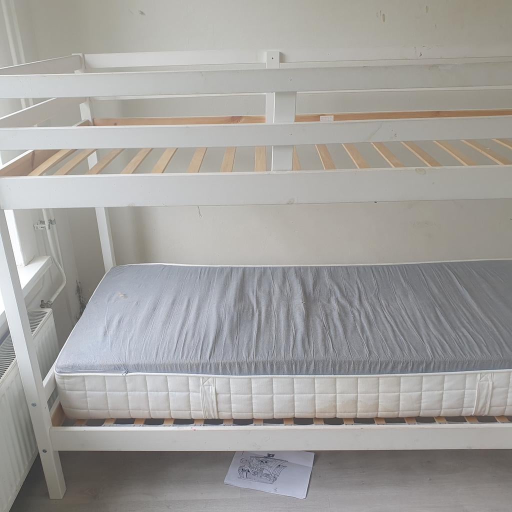Stevig kinderbed 200x90 cm met lattenbodem, Ophalen of Verzenden, Gebruikt