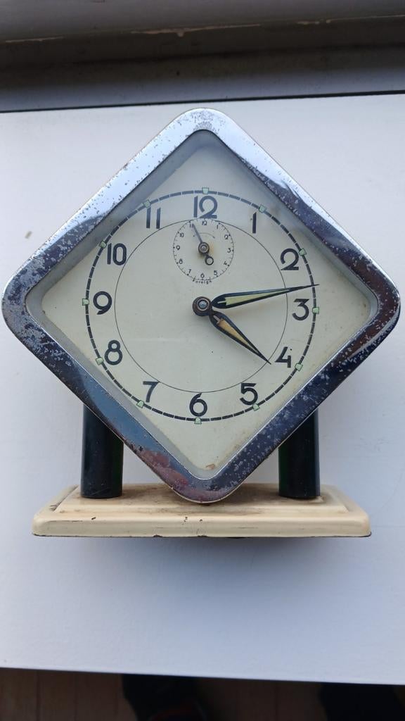 Goedlopende Wekker rond 1920, Antiek en Kunst, Antiek | Klokken, Ophalen of Verzenden