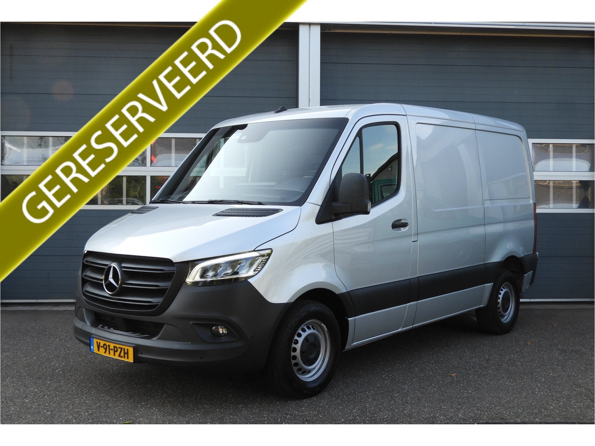 Mercedes-Benz Sprinter 317 1.9 CDI L1H1 RWD AUT | DISTRONIC, Achterwielaandrijving, Gebruikt, Euro 6, 4 cilinders