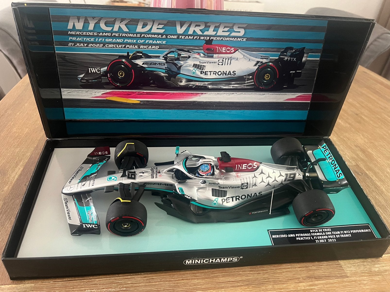 Nyck de Vries Mercedes-AMG W13 free practice 1:18, Ophalen of Verzenden, Zo goed als nieuw, MiniChamps