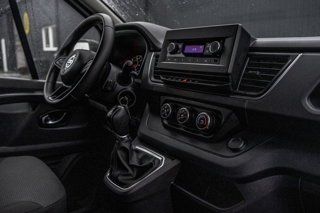 Nissan Primastar *dCi | L2H1 | Automaat | 150 PK | LED | Cru, Auto's, Bestelauto's, Stof, Gebruikt, 4 cilinders, Wit