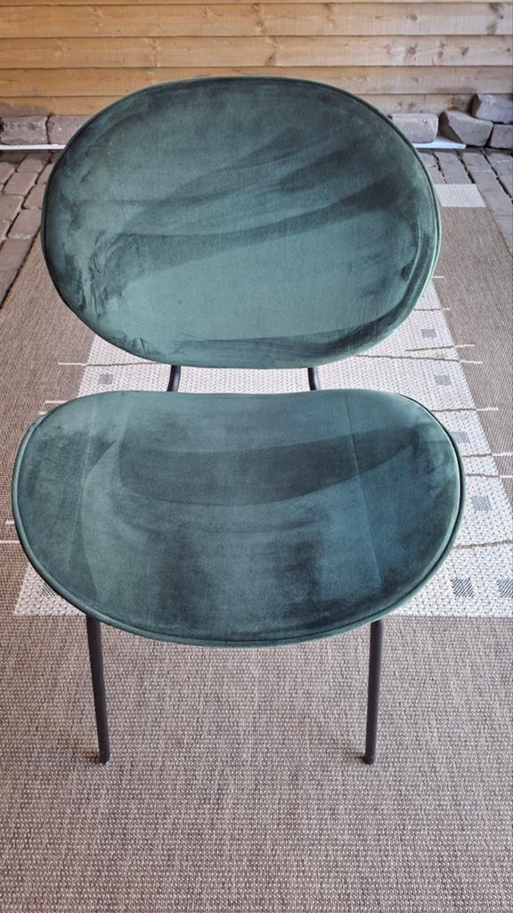 Groen velvet stoel, Huis en Inrichting, Tafels | Bijzettafels, 45 tot 60 cm, Minder dan 55 cm, Rond, Ophalen of Verzenden