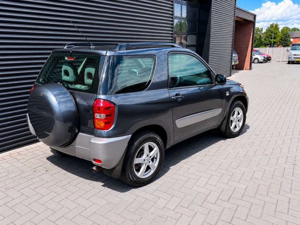 Toyota RAV4 1.8-16V VVT-i Luna| 2004| AIRCO| LM| NETTE AUTO|, Voorwielaandrijving, Gebruikt, 4 cilinders, 1095 kg