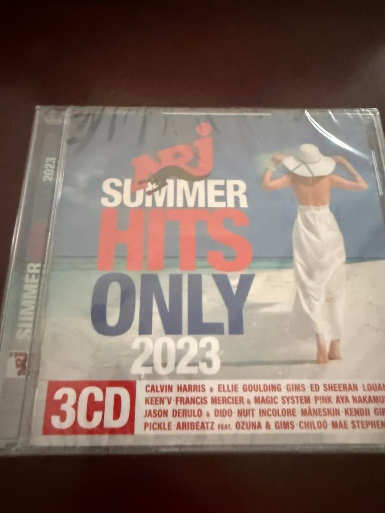 3 cd box NRJ summer hits only 2023 geseald, Ophalen of Verzenden, Zo goed als nieuw