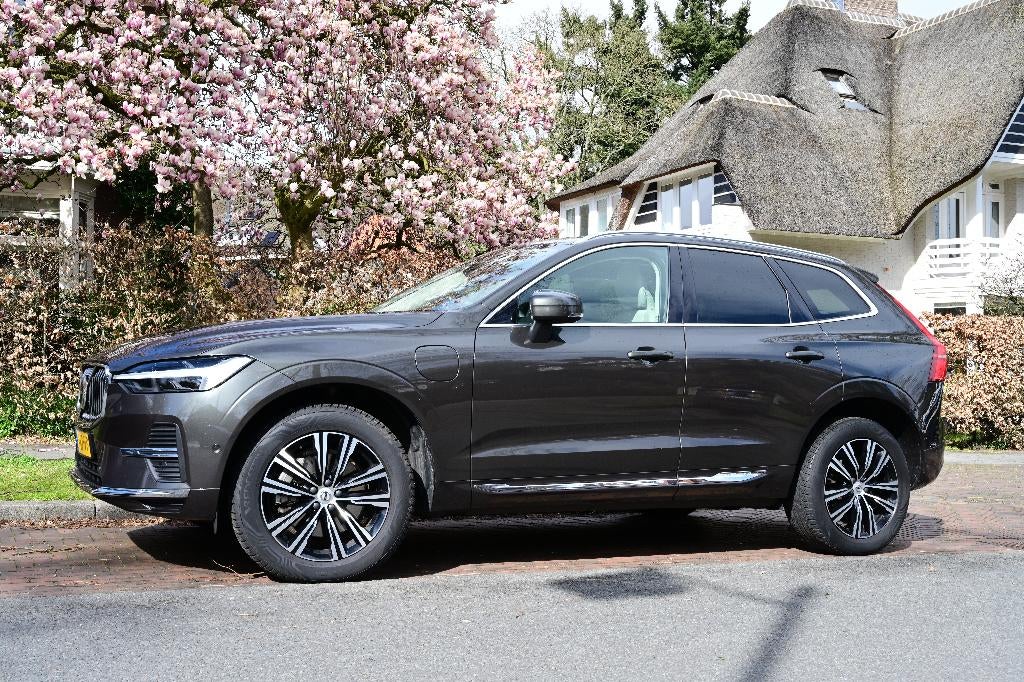 Volvo XC60 Recharge T6 AWD plug-in hybrid Inscription Exclus, Auto's, Volvo, Automaat, 2069 kg, 138 €/maand, XC60