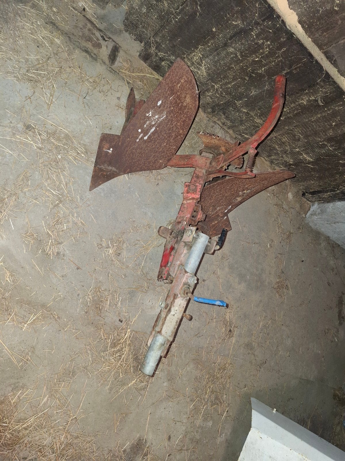 Gutbrod Ploegjes - Robuuste Grondbewerking, Ophalen