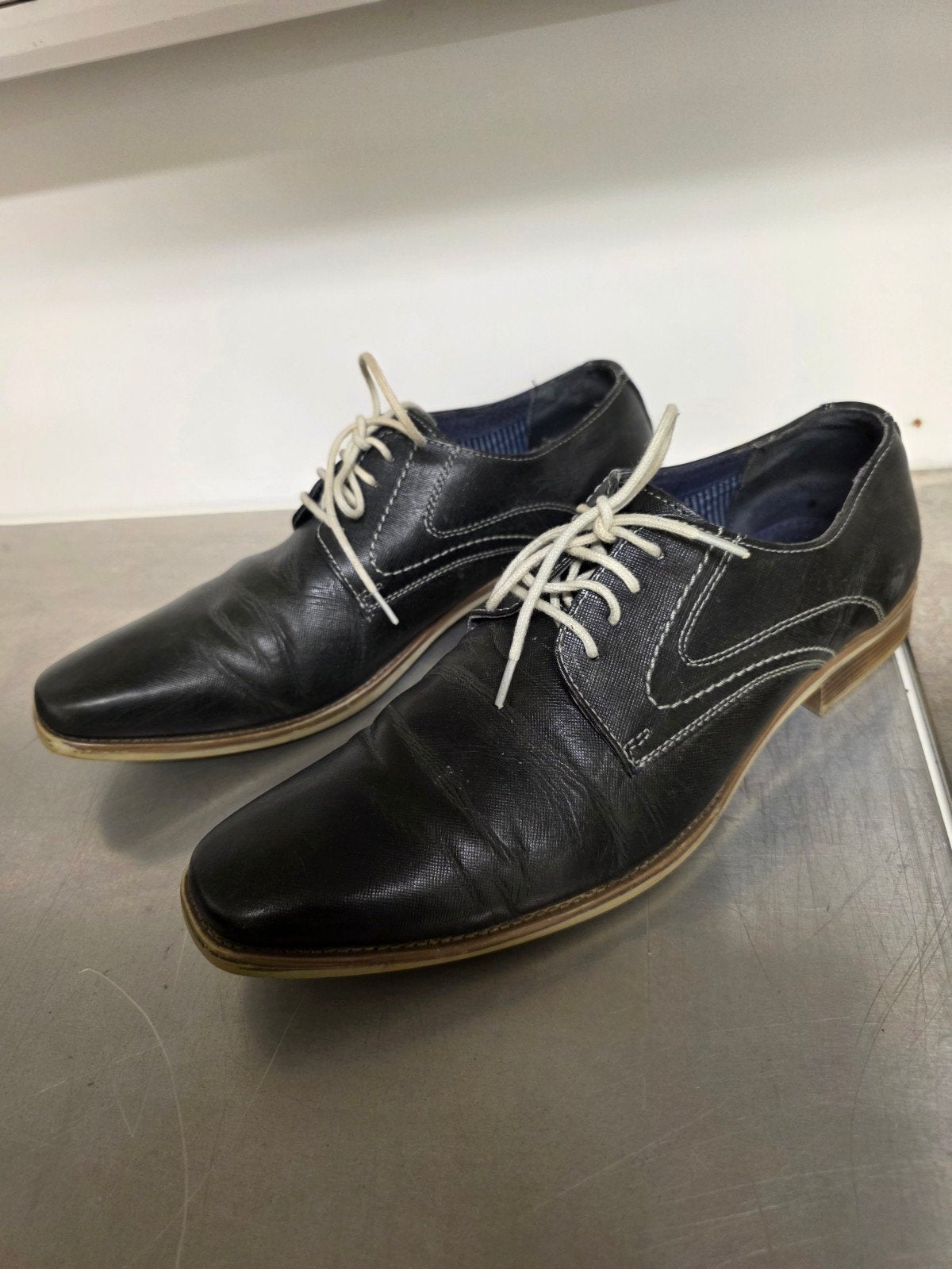 goede nette heren schoenen maat 43, Overige kleuren, Ophalen of Verzenden, Zo goed als nieuw, Veterschoenen