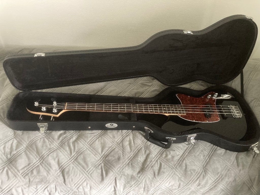 IBANEZ TMB 100  1P-02 BASGITAAR, Muziek en Instrumenten, Snaarinstrumenten | Gitaren | Bas, Ophalen, Zo goed als nieuw, Elektrisch