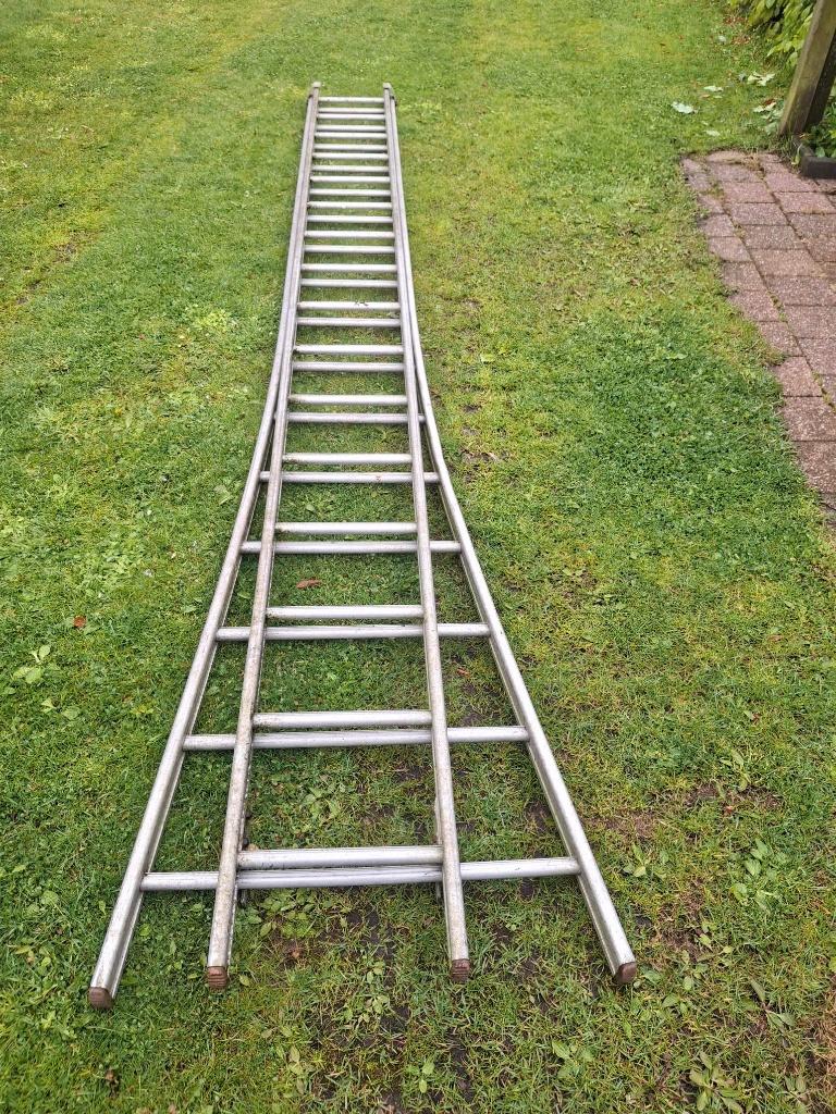 ladder Aluminium 2 delen, Doe-het-zelf en Verbouw, Ophalen of Verzenden, Gebruikt, Ladder, 4 meter of meer
