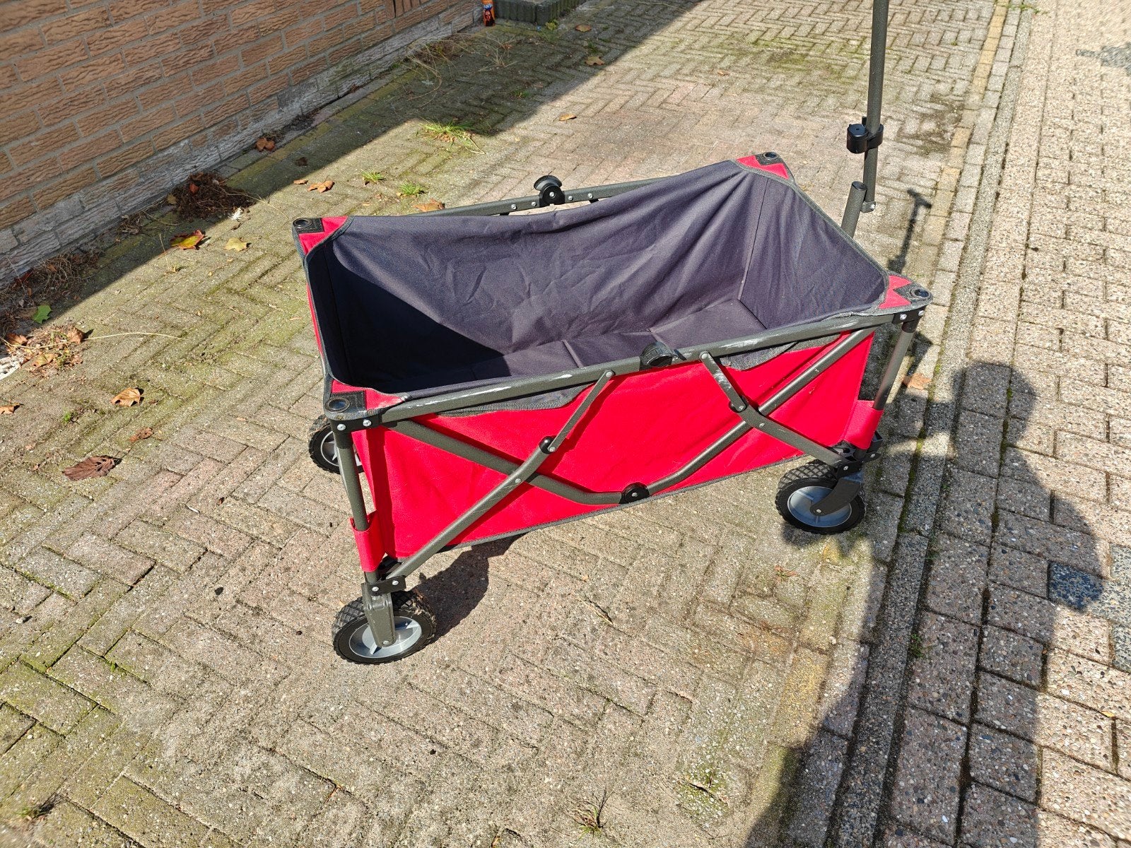 Opvouwbare bolderkar - Rood en zwart, Ophalen, Opvouwbaar, Zo goed als nieuw