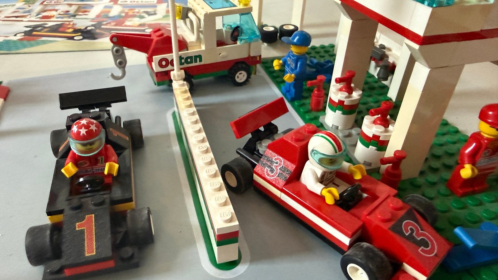 LEGO Set 6337 Formule 1 1996 “Fast Track Finish”, Gebruikt, Lego, Ophalen of Verzenden, Compleet