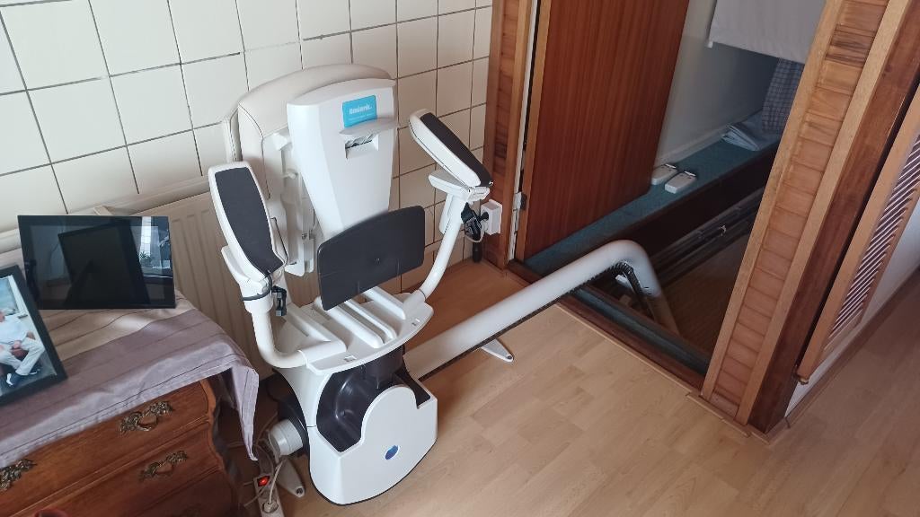 trapliften te koop, Diversen, Trapliften, Ophalen, Gebruikt, Recht