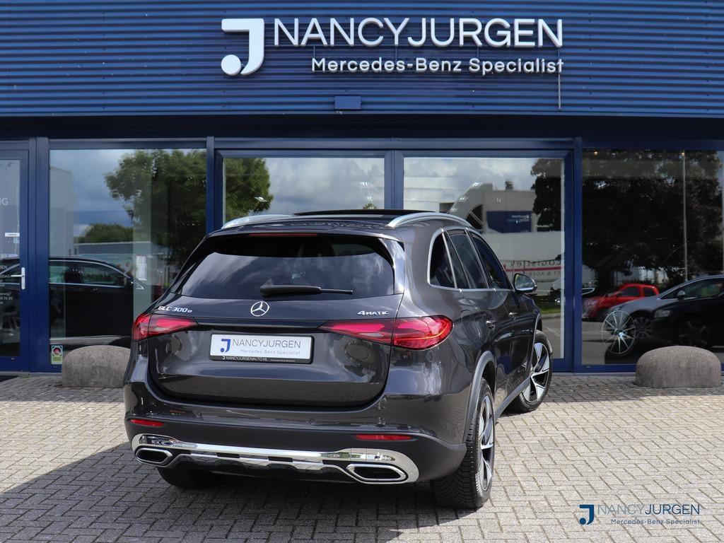 Mercedes-Benz GLC 300e 4M | Luxury Line | 360* Camera | Ambi, 12 maanden, Gebruikt, Vierwielaandrijving, Hybride Elektrisch/Benzine