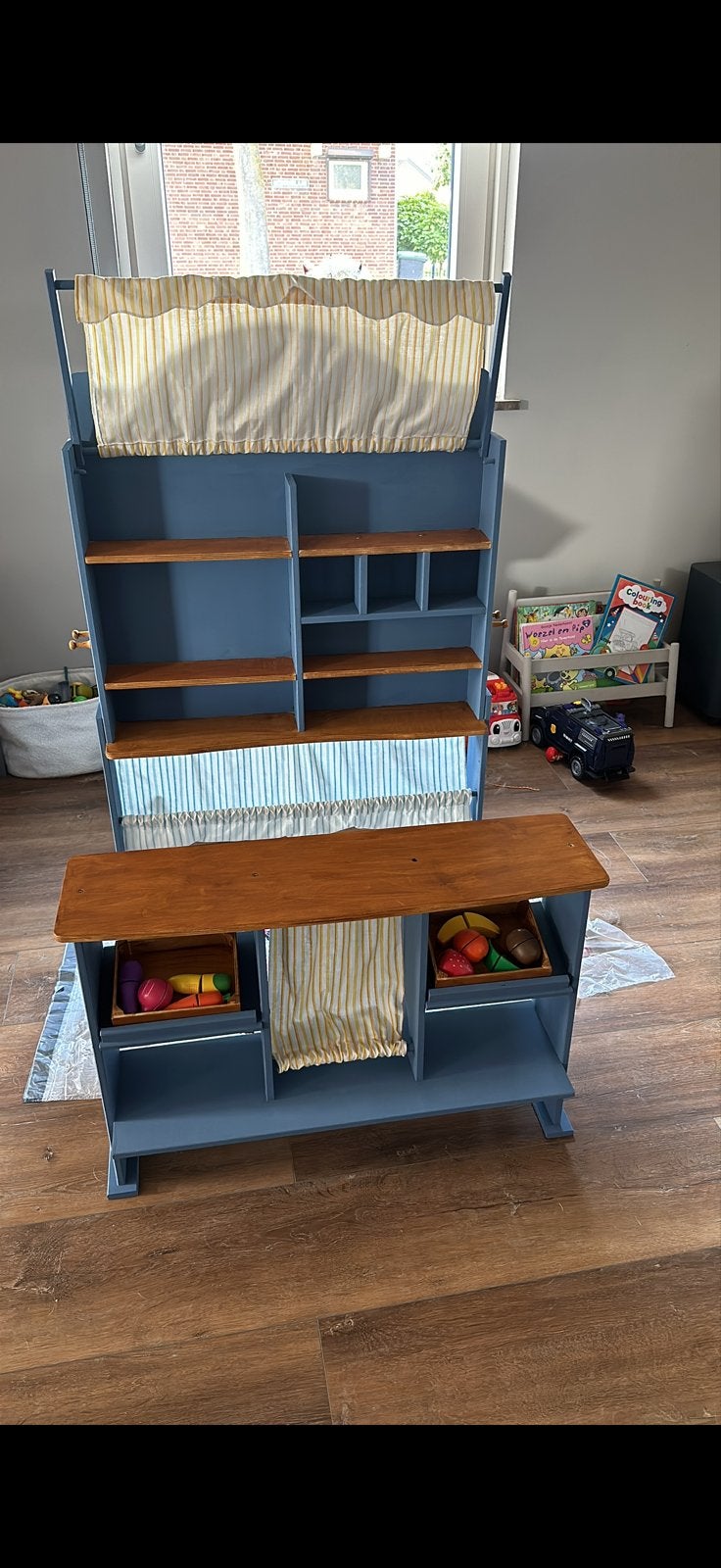 Leuk houten winkeltje, Ophalen, Gebruikt, Jongen of Meisje