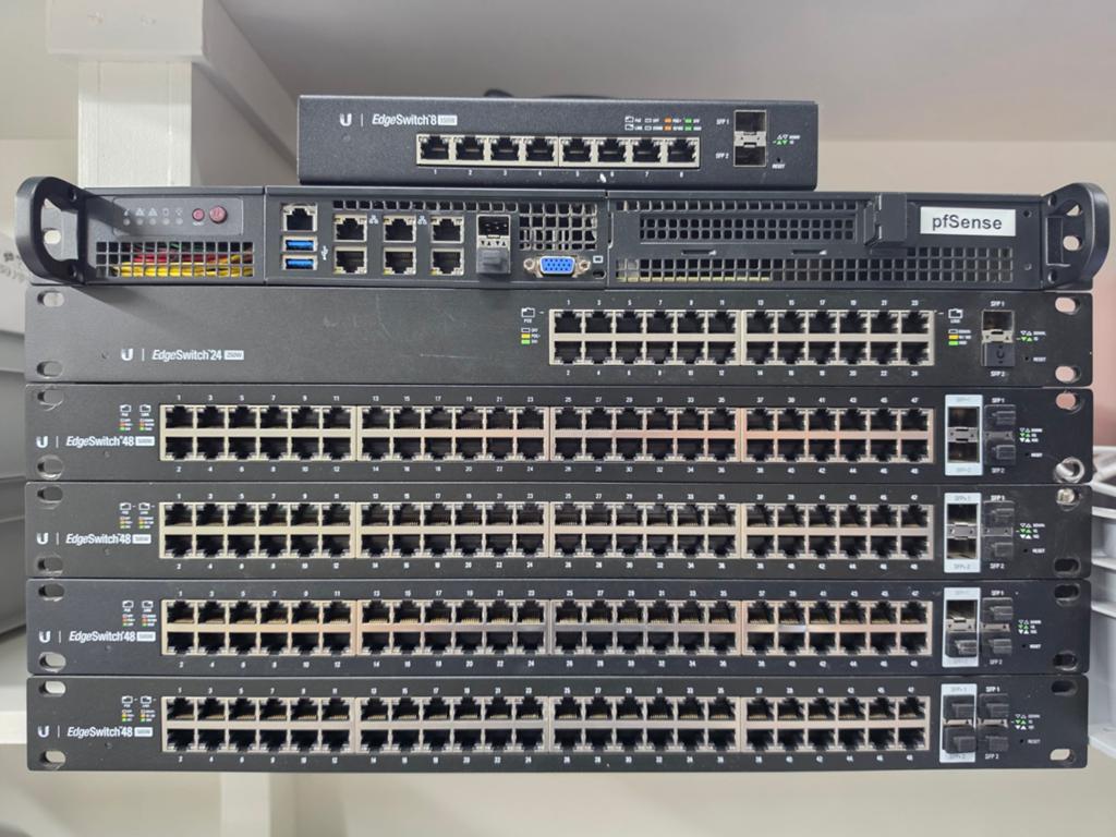 Ubiquiti Edgeswitch POE  Netwerk Set, Ophalen of Verzenden