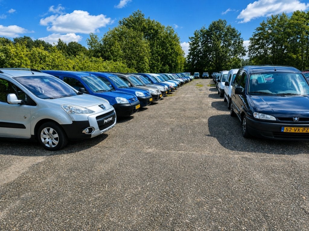 +-50X Citroen berlin Peugeot partner Diesel & Benzine, Auto's, Bestelauto's, Gebruikt, 4 cilinders, Citroën, Origineel Nederlands