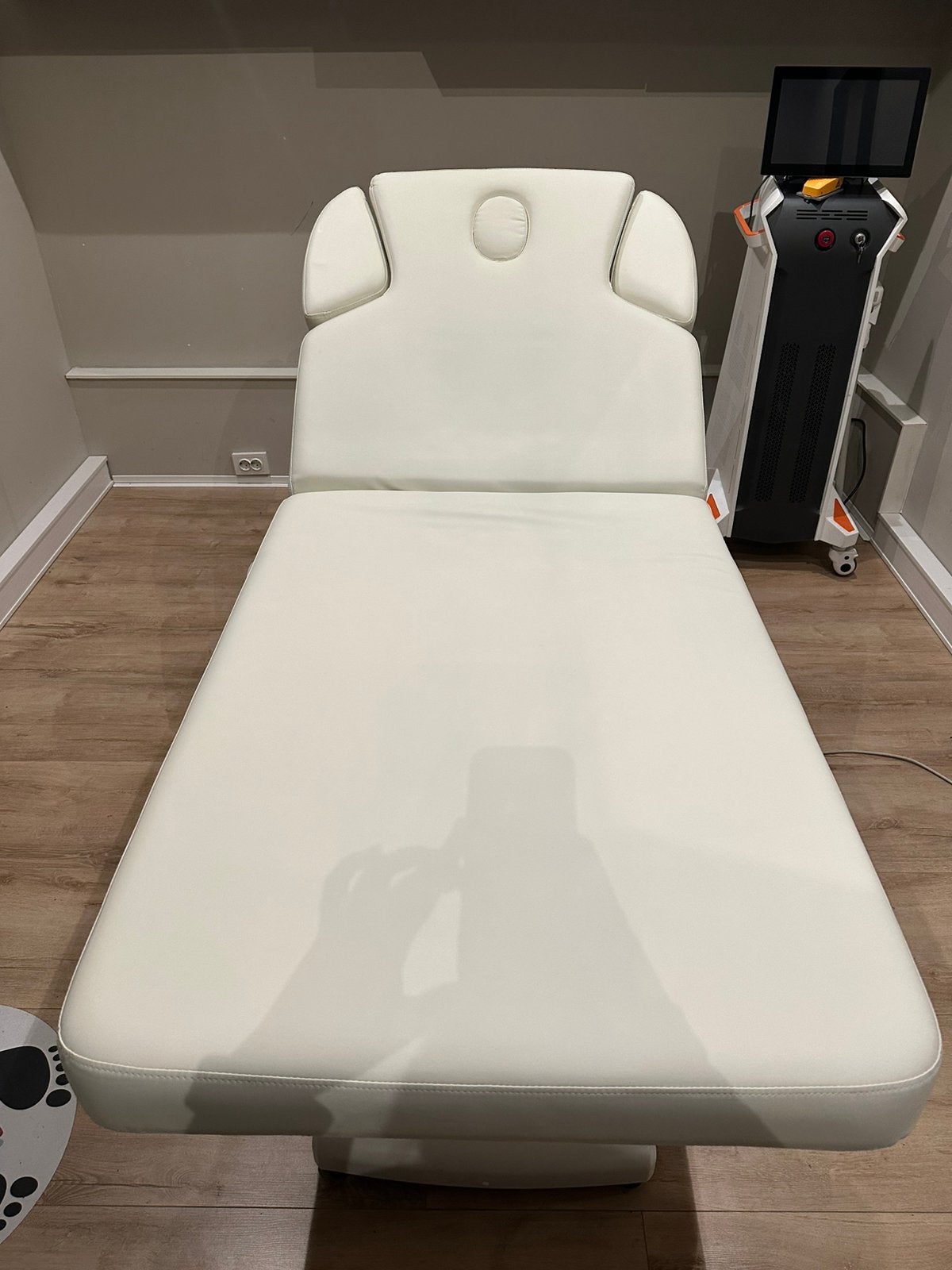 Behandelstoel / behandelbank Joy Deluxe met stoelverwarming, Ophalen, Zo goed als nieuw, Massagetafel