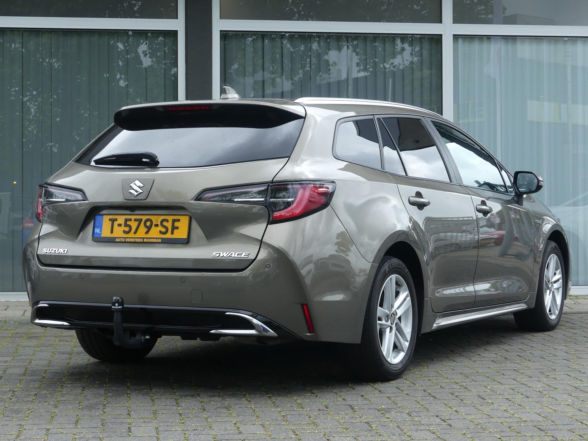 Suzuki Swace 1.8 Hybrid Style TREKHAAK Dealer o.h. Stuurverw, Auto's, Suzuki, Gebruikt, 4 cilinders, Origineel Nederlands, Hybride Elektrisch/Benzine