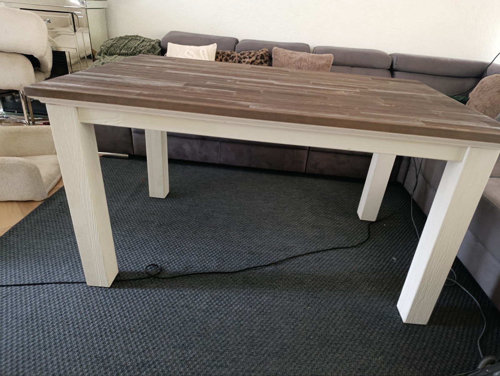 Eettafel 90x140 cm - Hout met witte poten, Gebruikt, 100 tot 150 cm, Vier personen, Rechthoekig
