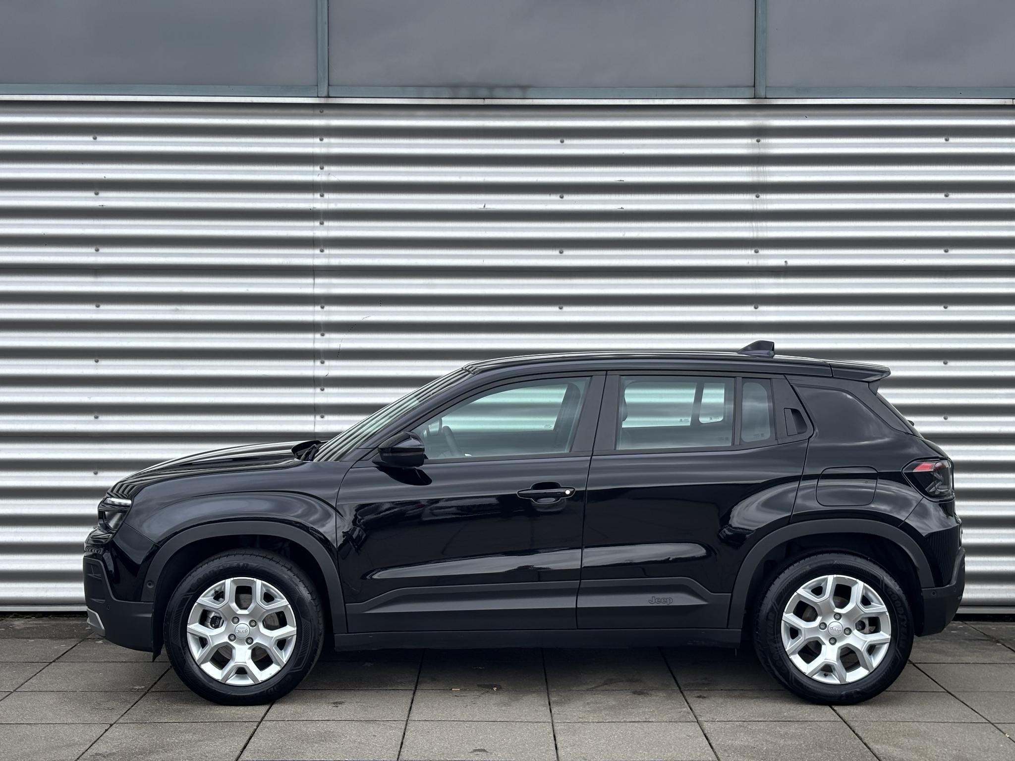 Jeep Avenger Altitude 54 kWh | Elektrische kofferklep | Acht, Auto's, Gebruikt, 156 pk, Leder en Stof, Origineel Nederlands