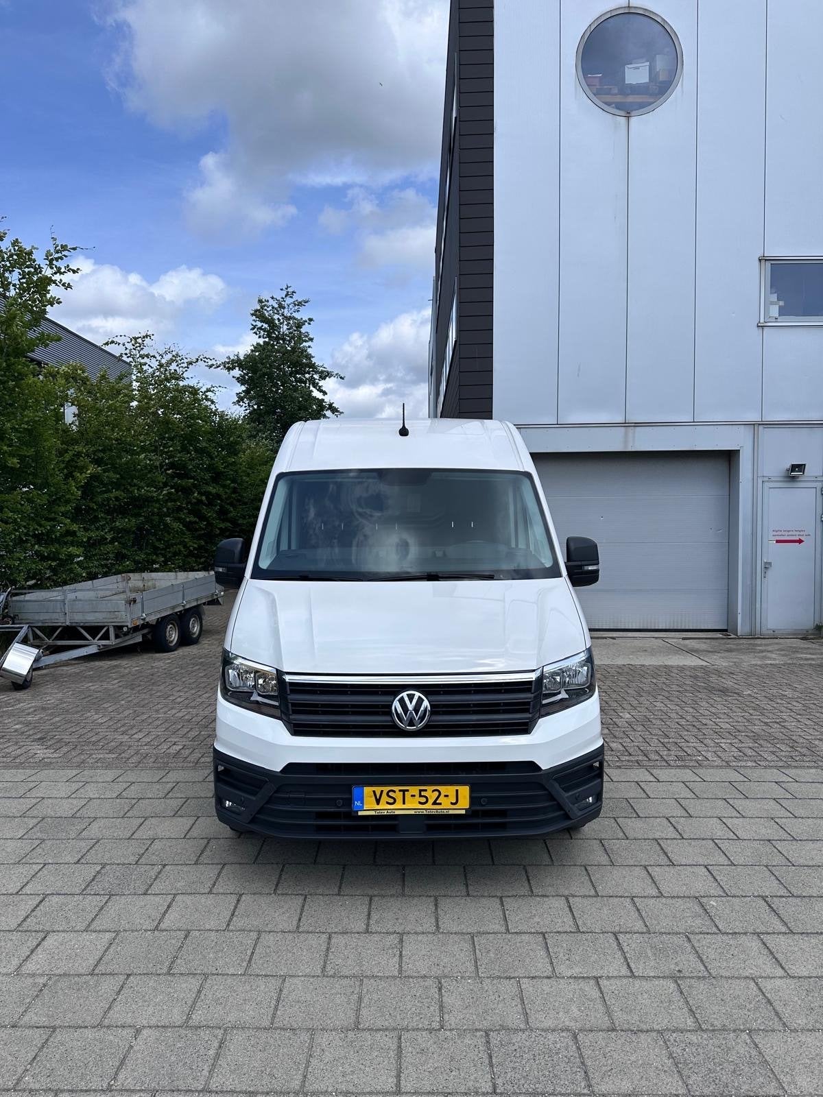 Volkswagen Crafter GB 2.0 TDI 140pk L3h3 364/3500 FWD Aut, Voorwielaandrijving, Dealer onderhouden, 4 cilinders, Volkswagen