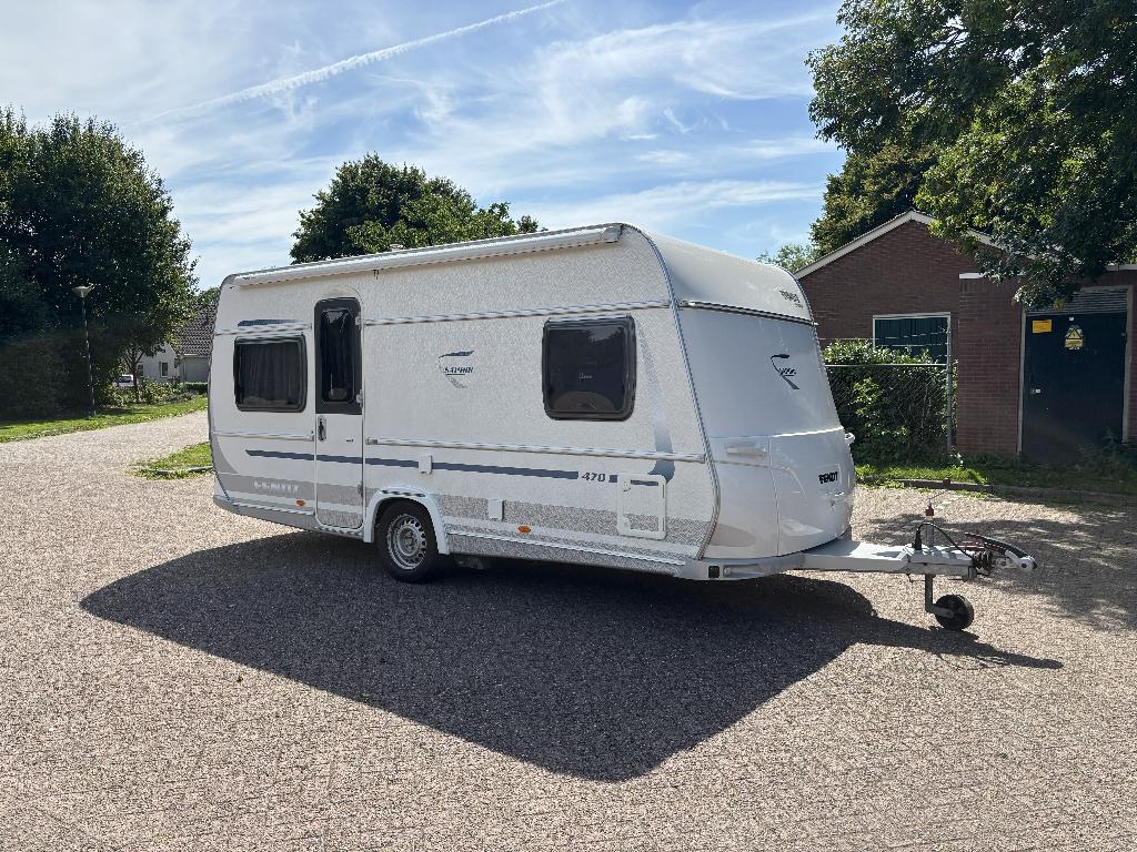 Fendt Saphir 470 TFB, Caravans en Kamperen, Caravans, Rondzit, Frans bed, Bedrijf, 1250 - 1500 kg