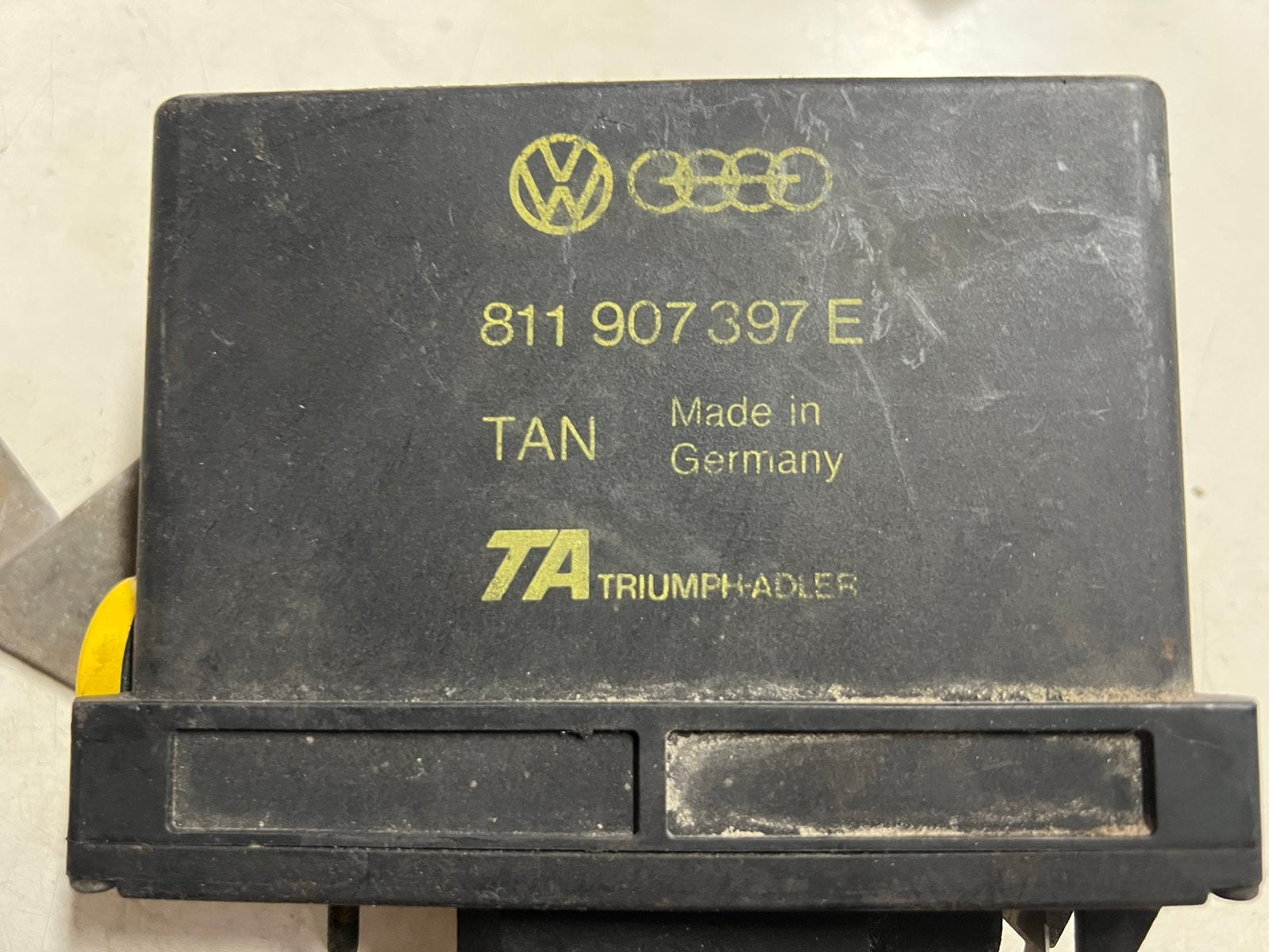 Volkswagen Ecu 811907397E, Ophalen of Verzenden, Volkswagen