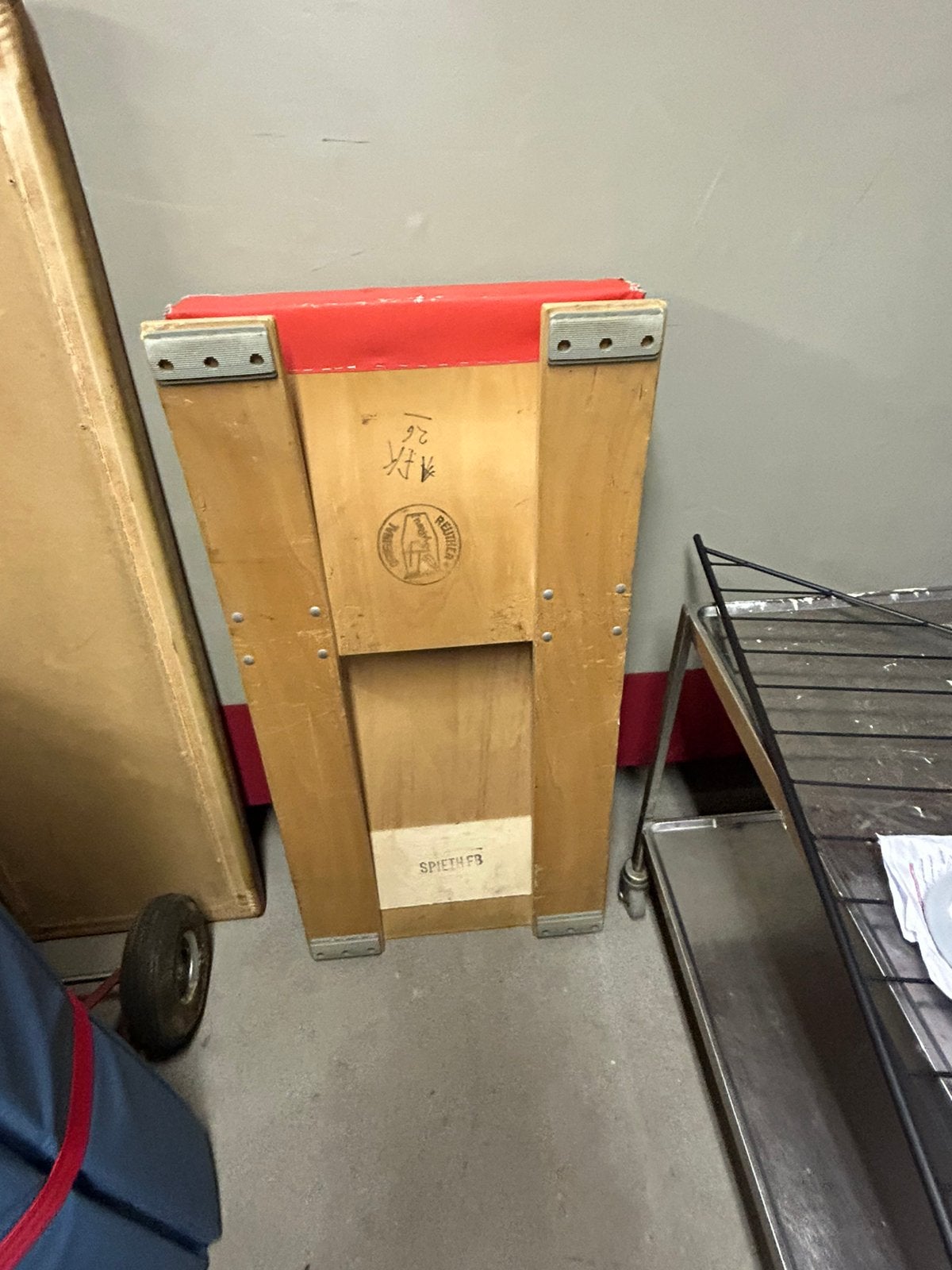 Houten ( boedapest ) springplank, Sport en Fitness, Ophalen, Gebruikt