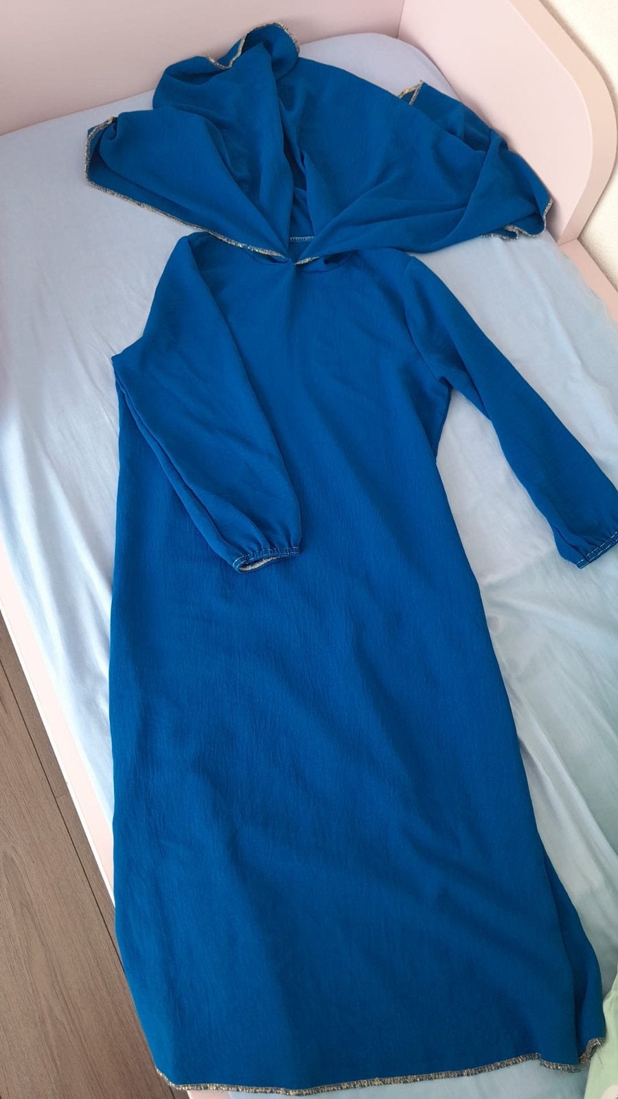 Blauwe Abaya met Gouden Details - Maat M, Blauw, Zo goed als nieuw, Onder de knie, Ophalen