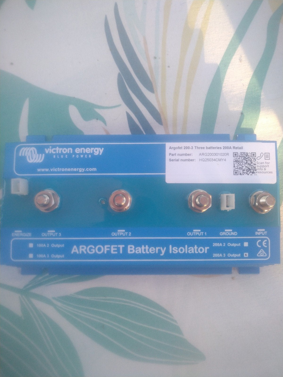 Victron Argofet Accu Laadverdeler 200-3 ampère !(Nieuw), Auto-onderdelen, Accu's en Toebehoren, Ophalen of Verzenden