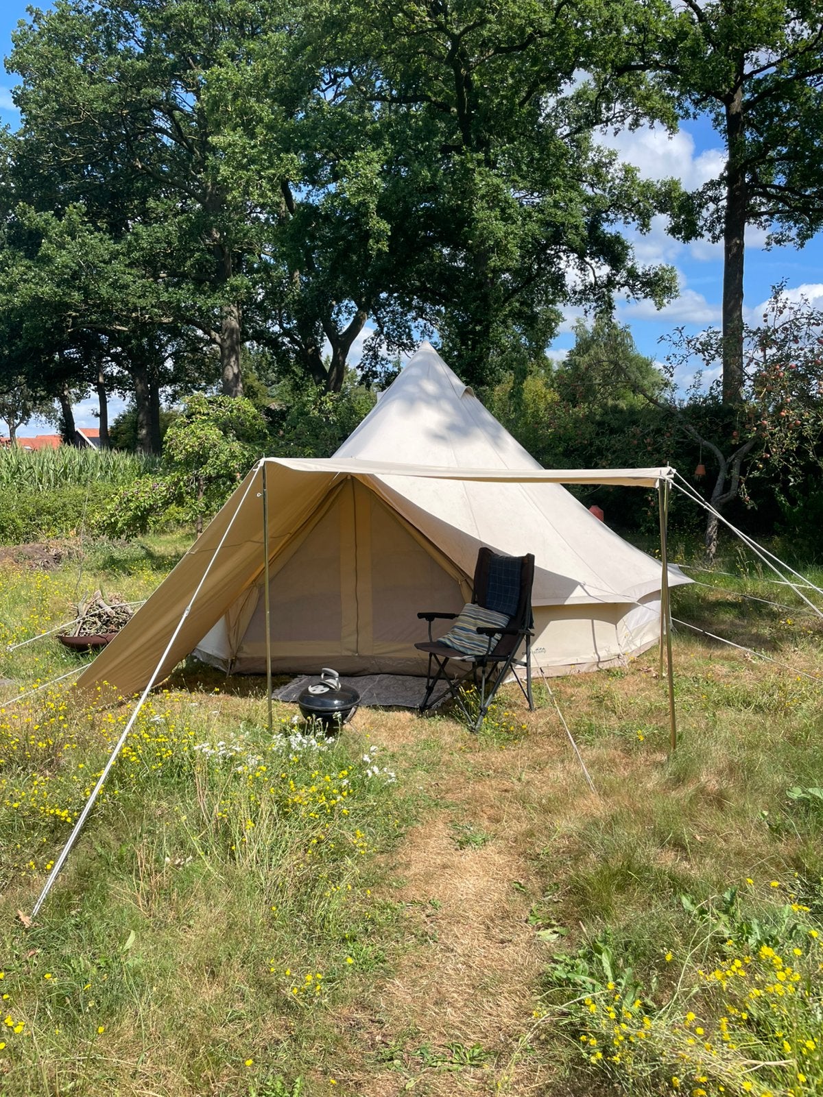 Bell-tent, Caravans en Kamperen, Ophalen, Zo goed als nieuw, Tot en met 4