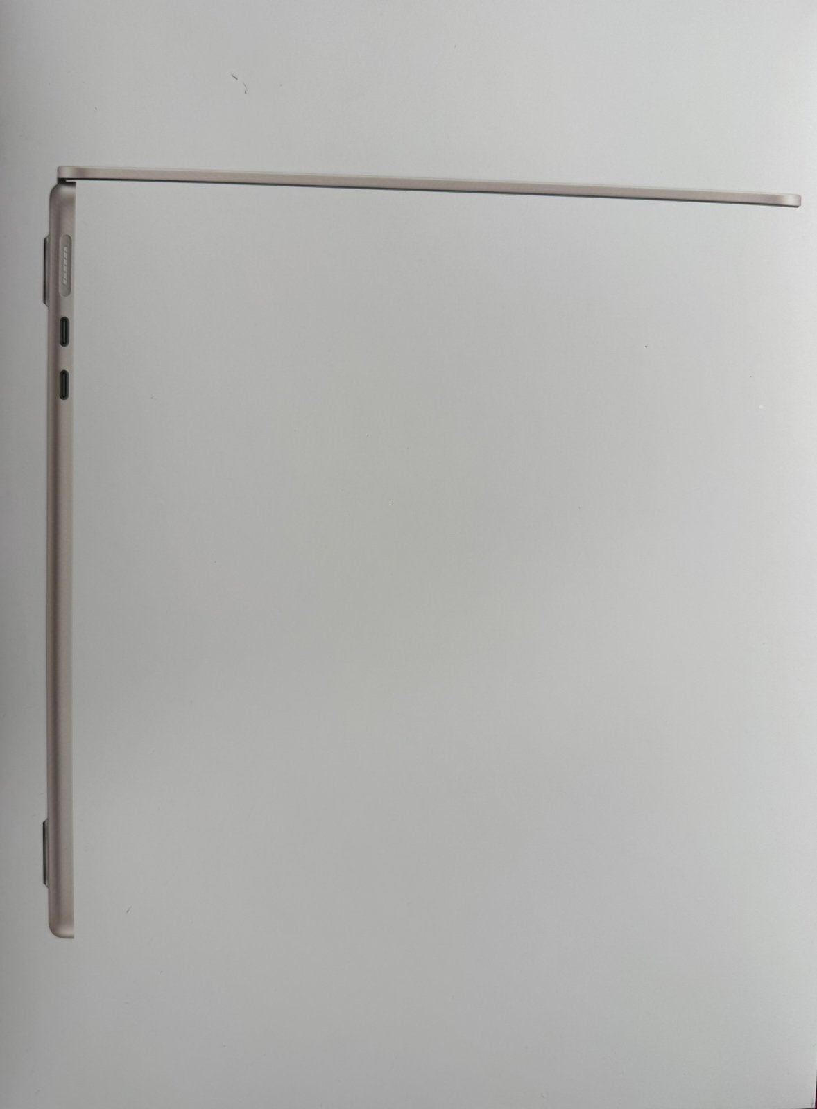 Foto 9 van MacBook Air 13” M4 – 16GB – 256GB – Zilver – zgan