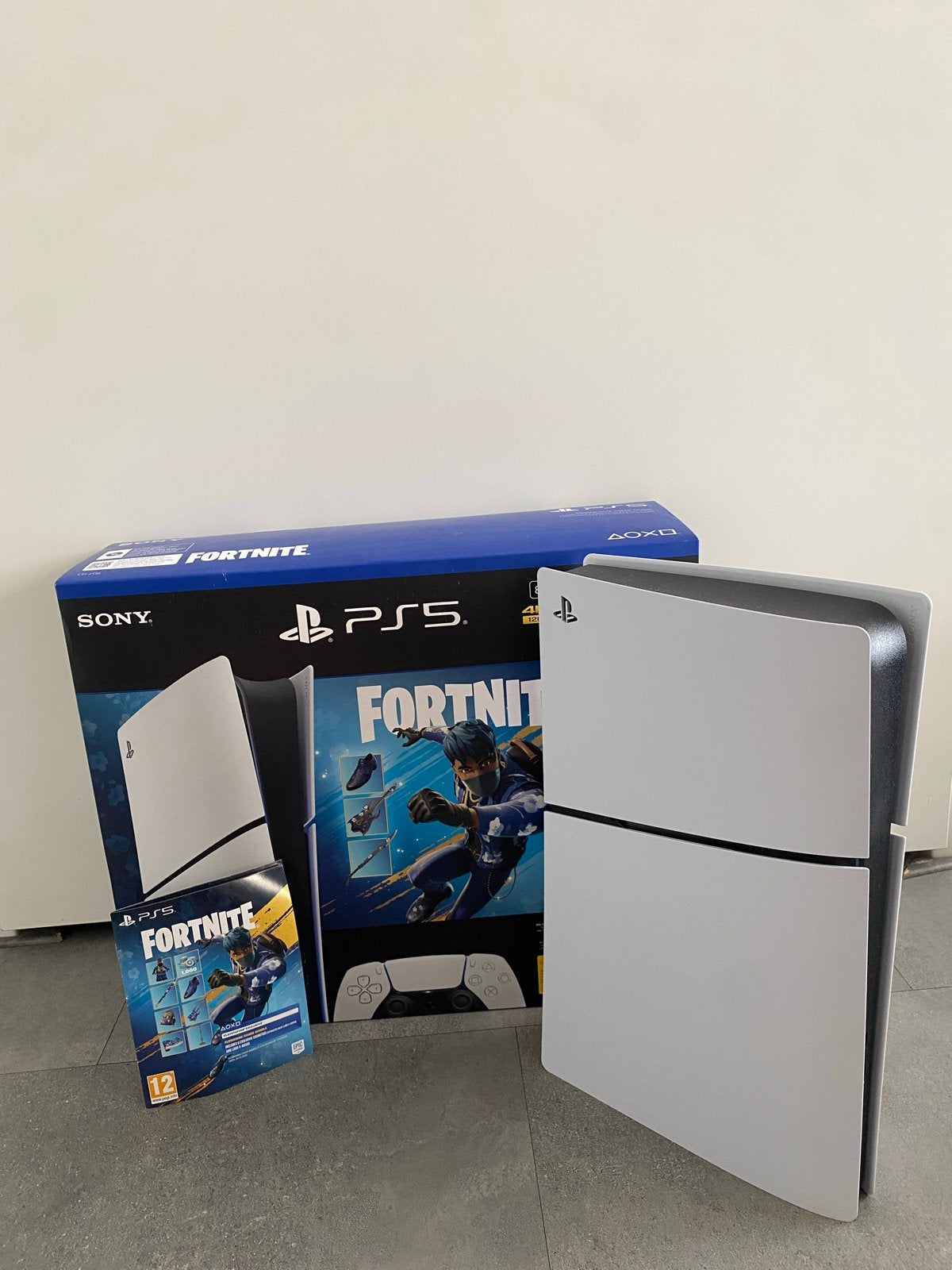 PS5 Digital Edition 825 GB - Fortnite Flowering Chaos Bundle, Ophalen of Verzenden, Zo goed als nieuw, Playstation 5 Digital