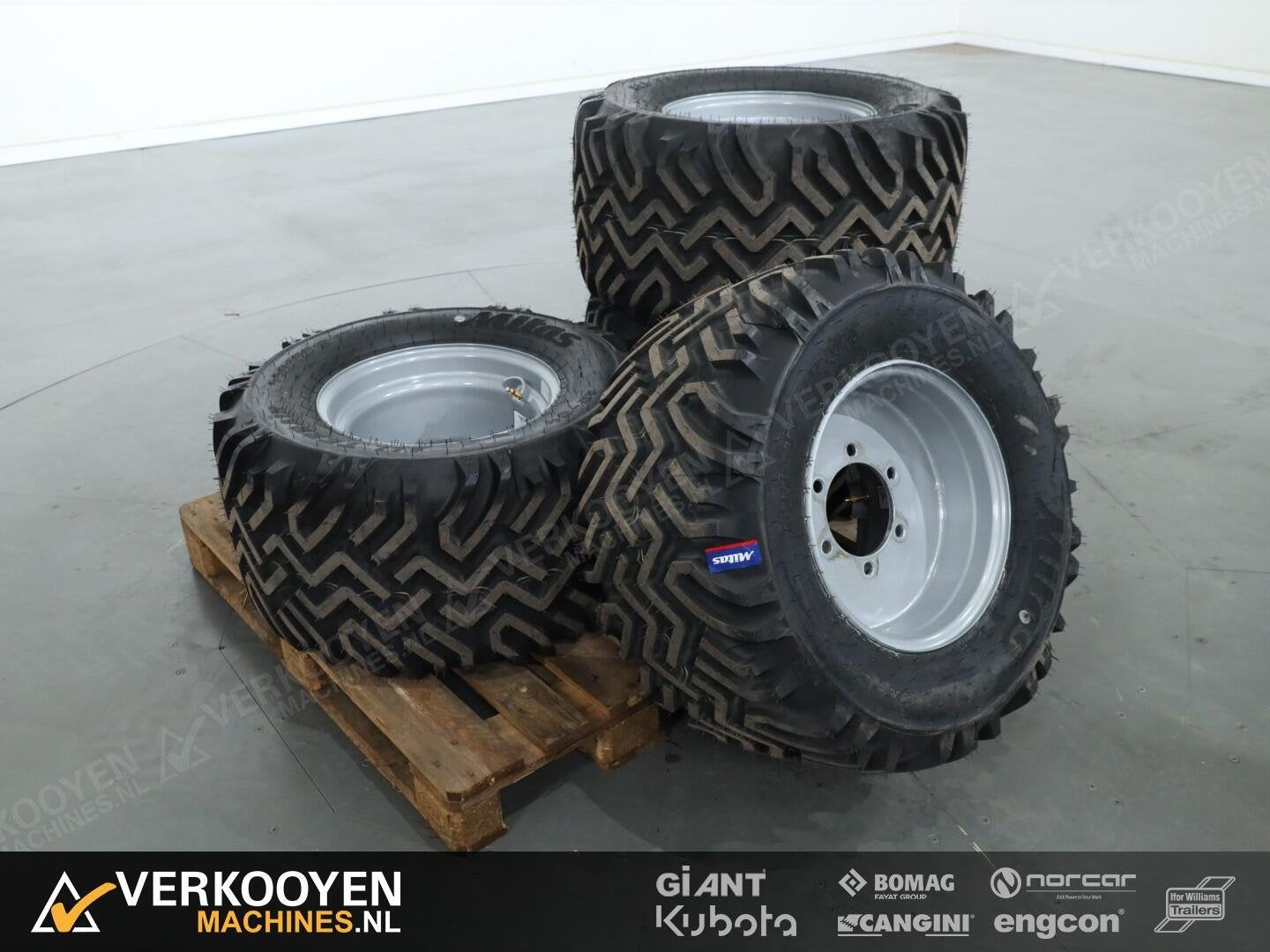 2026 Giant Set wielen G2700 440/50R17 AG MITAS DV1607, Nieuw