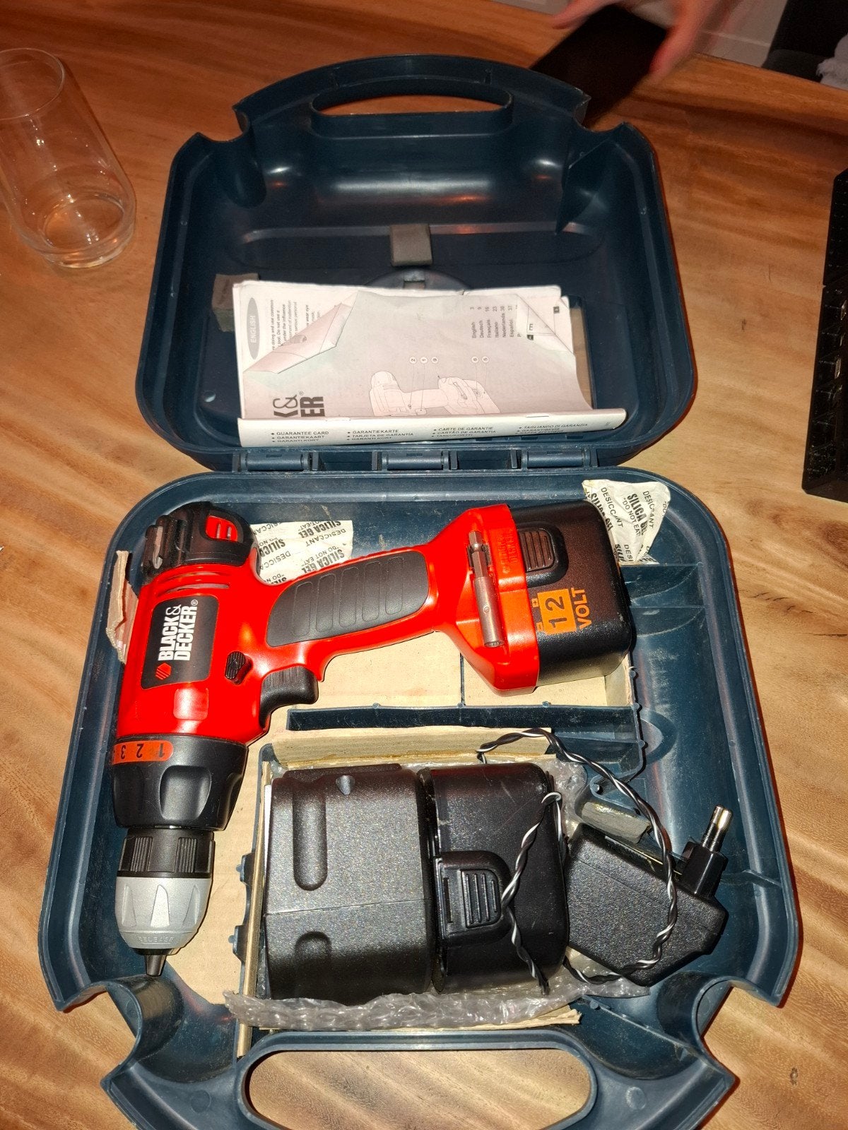 Black & Decker CD12C Boor- en Schroefmachine 12V, Ophalen, Gebruikt, Variabele snelheid, Boor- en Schroefmachine