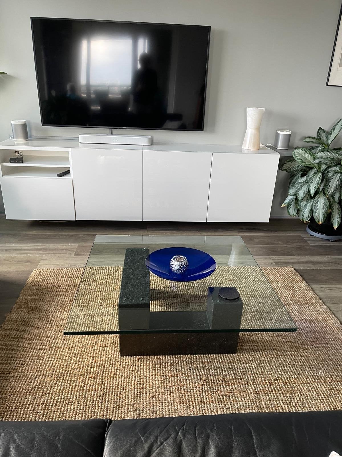 Glazen design salontafel met unieke marmeren voet, Ophalen, Gebruikt, Vierkant, 50 tot 100 cm